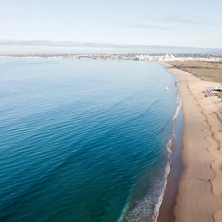 Ξενοδοχείο Wine & Books By The Sea, Algarve Αλμπουφέιρα