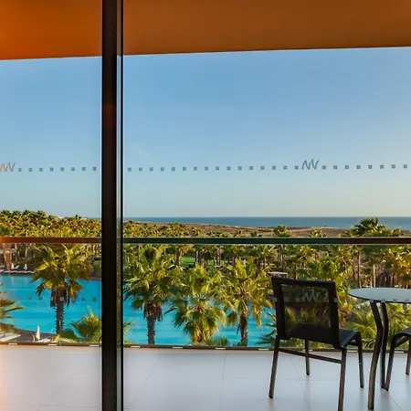 Wine & Books By The Sea, Algarve