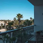 מלון Wine & Books By The Sea, Algarve