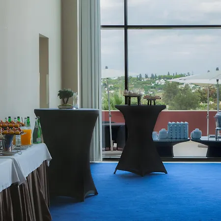 Otel Wine & Books By The Sea, Algarve 5*