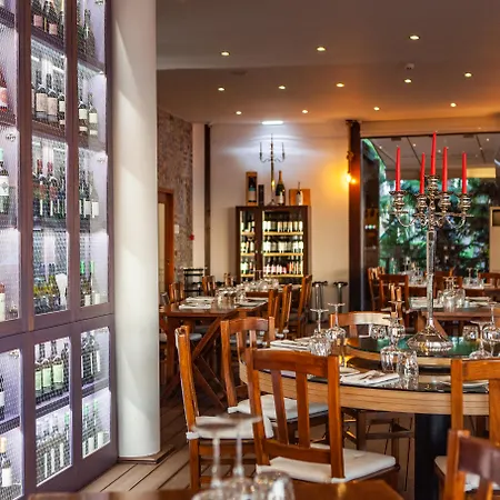 Wine & Books By The Sea, Algarve 5*