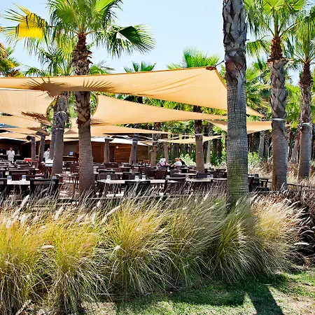 Wine & Books By The Sea, Algarve Otel