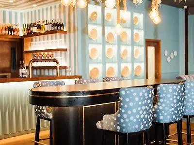 Otel Wine & Books By The Sea, Algarve Albufeira
