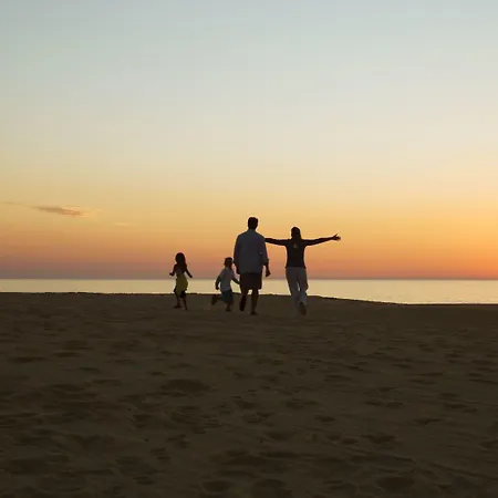 Hotel Wine & Books By The Sea, Algarve