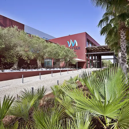 Wine & Books By The Sea, Algarve البوفيرا