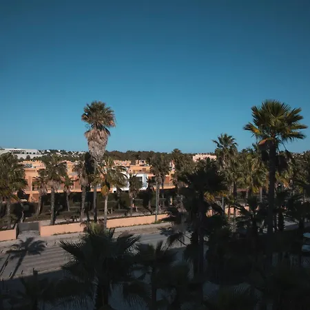 Wine & Books By The Sea, Algarve Hotel Albufeira
