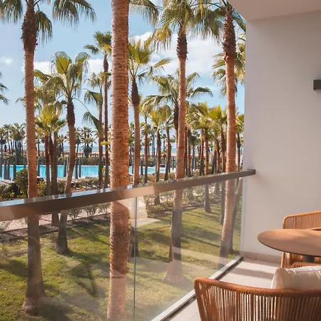 Otel Wine & Books By The Sea, Algarve Albufeira