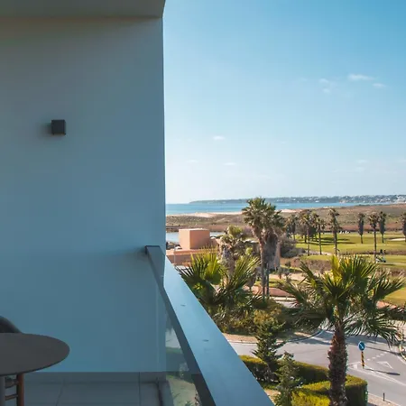 Wine & Books By The Sea, Algarve Hotel 5*