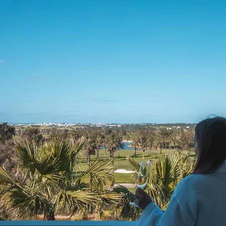 Hotel Wine & Books By The Sea, Algarve