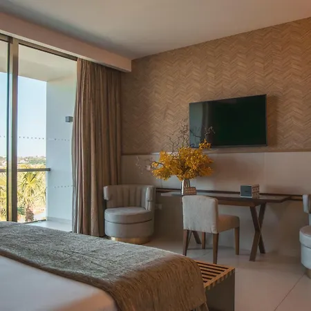 Wine & Books By The Sea, Algarve Hotel Albufeira
