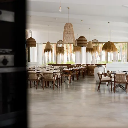فندق Wine & Books By The Sea, Algarve 5*