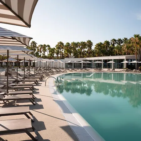 Wine & Books By The Sea, Algarve فندق