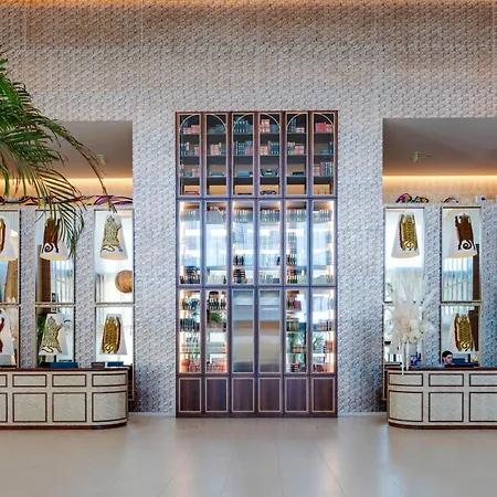 Hotel Wine & Books By The Sea, Algarve Albufeira