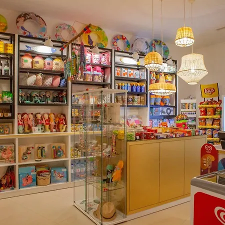 维达马尔阿尔加威酒店-附近可用餐