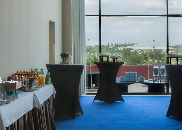 Hotel Wine & Books By The Sea, Algarve 5*