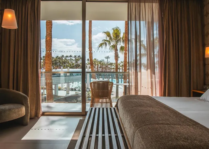 Hotel Wine & Books By The Sea, Algarve 5*