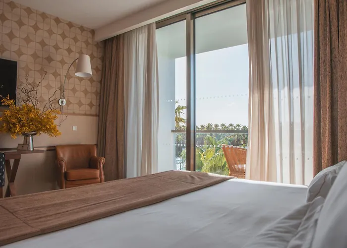 Hotel Wine & Books By The Sea, Algarve 5*