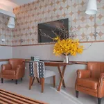 Wine & Books By The Sea, Algarve 5* Αλμπουφέιρα