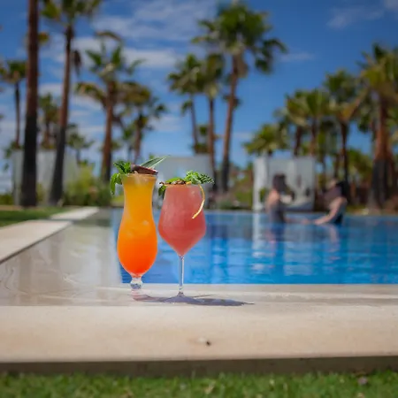 Wine & Books By The Sea, Algarve Hotel