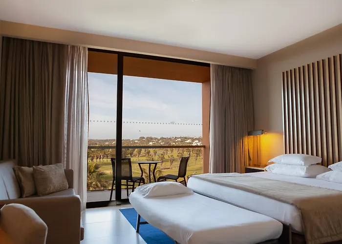 Wine & Books By The Sea, Algarve 5* Albufeira