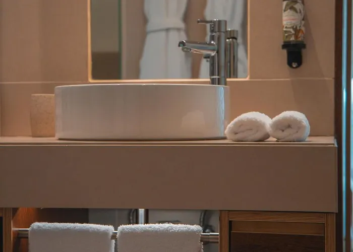 Hotel Wine & Books By The Sea, Algarve 5*