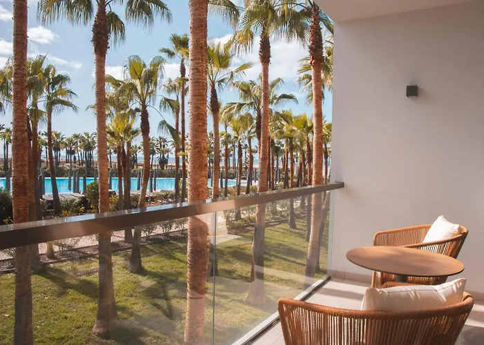 Hotel Wine & Books By The Sea, Algarve Albufeira