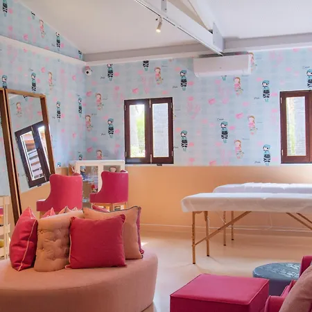 Wine & Books By The Sea, Algarve Hotel Albufeira