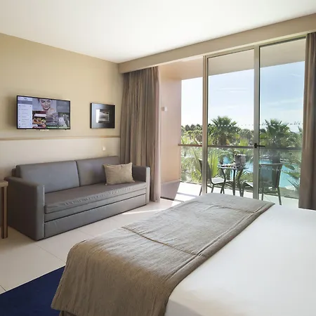 Hotel Wine & Books By The Sea, Algarve