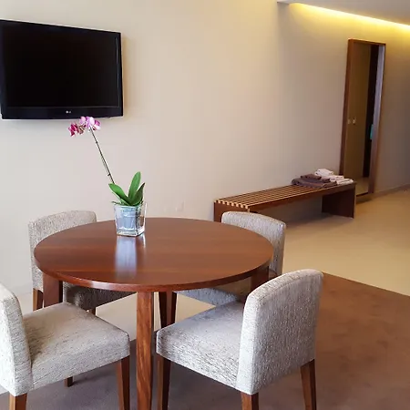 Wine & Books By The Sea, Algarve 5*