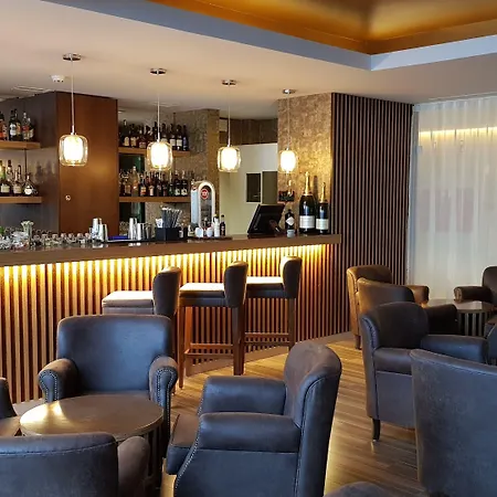 Hotel Wine & Books By The Sea, Algarve Albufeira